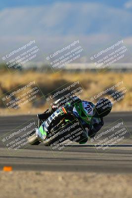 media/Dec-07-2024-CVMA (Sat) [[21c5f1ef85]]/Race 12-Supersport Middleweight/